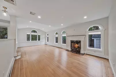 6 Robert Court, Center Moriches, NY 11934 - Photo 15