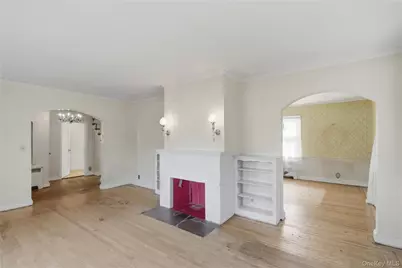 5 Franklin Court W, Garden City, NY 11530 - Photo 7