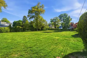 5 Franklin Ct W, Garden City, NY 11530 - Photo 17