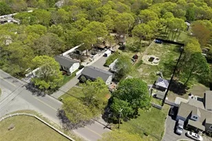 895 Old Medford Ave, Medford, NY 11763 - Photo 25