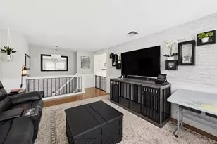 895 Old Medford Ave, Medford, NY 11763 - Photo 7