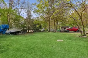 64 Giant Oak Rd, Ridge, NY 11961 - Photo 17