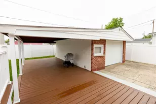 16 Buckner Ave, Hicksville, NY 11801 - Photo 17