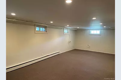 20 Gainsboro Lane, Syosset, NY 11791 - Photo 11