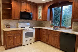 20 Gainsboro Ln, Syosset, NY 11791 - Photo 7