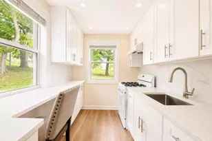 264-47A Langstone Ave, Glen Oaks, NY 11004 - Photo 3