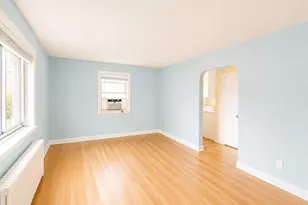 264-47A Langstone Ave, Glen Oaks, NY 11004 - Photo 5
