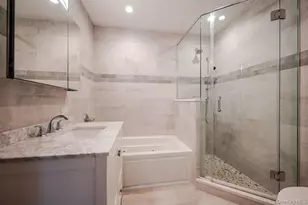 661 W Broadway, Long Beach, NY 11561 - Photo 11