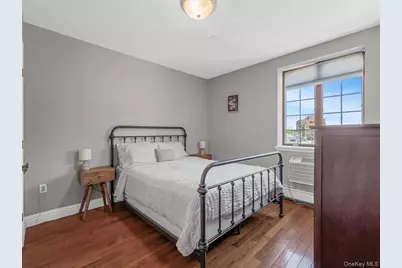 2525 Newtown Avenue #5D, Astoria, NY 11102 - Photo 11