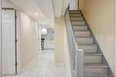 164-38 76th Road, Fresh Meadows, NY 11366 - Photo 27