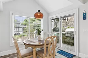 760-762 Old Dock Rd, Kings Park, NY 11754 - Photo 9