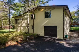 140 Camp Hill Rd, Pomona, NY 10970 - Photo 23