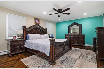 1 Whispering Court, Dix Hills, NY 11746 - Photo 29