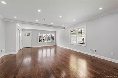 7019 Manse Street, Forest Hills, NY 11375 - Photo 9
