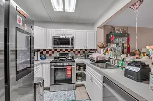 126 Sunset Blvd, Bronx, NY 10473 - Photo 5