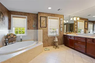 385 Altessa Blvd, Melville, NY 11747 - Photo 23