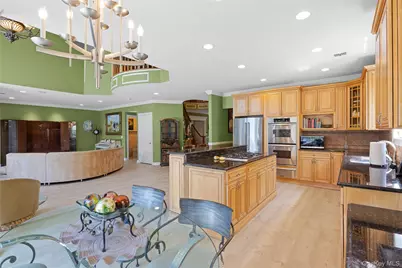 385 Altessa Boulevard, Melville, NY 11747 - Photo 13