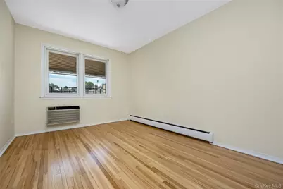 78-10 31st Avenue, East Elmhurst, NY 11370 - Photo 29