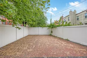 78-10 31st Ave, East Elmhurst, NY 11370 - Photo 35