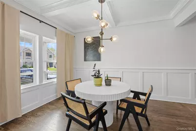 8 Piper Place, Old Bethpage, NY 11804 - Photo 11