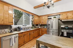 8 Wells Ln, Stony Brook, NY 11790 - Photo 11