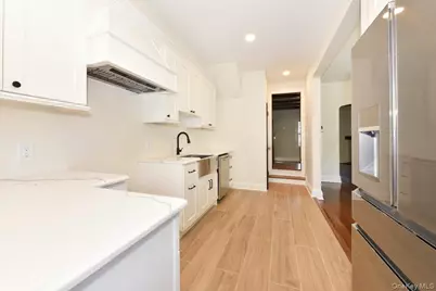 354 Bauer Place, Mineola, NY 11501 - Photo 7