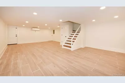 354 Bauer Place, Mineola, NY 11501 - Photo 13