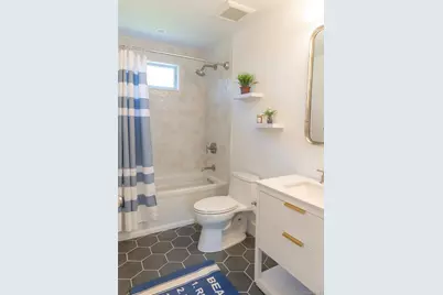550 Madison Avenue, Greenport, NY 11944 - Photo 11