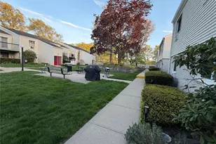 42 Richmond Blvd, Ronkonkoma, NY 11779 - Photo 3