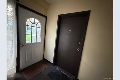 42 Richmond Boulevard #1B, Ronkonkoma, NY 11779 - Photo 5