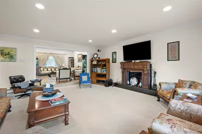 16 Cabriolet Lane, Melville, NY 11747 - Photo 17