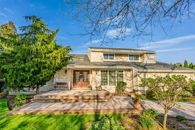 16 Cabriolet Lane, Melville, NY 11747 - Photo 3