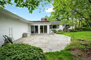 749 Croton Lake Rd, Bedford Corners, NY 10549 - Photo 3