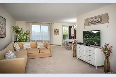 135 Post Avenue #5A, Westbury, NY 11590 - Photo 7