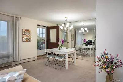 135 Post Avenue #5A, Westbury, NY 11590 - Photo 5
