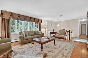 6 Sterling Forest Ln, Suffern, NY 10901 - Photo 5