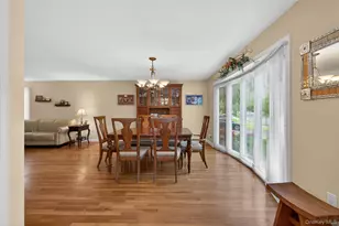 35 Genesee Dr, Commack, NY 11725 - Photo 15