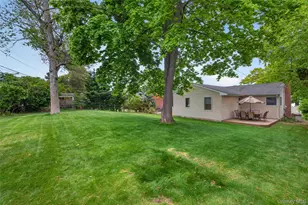 35 Genesee Dr, Commack, NY 11725 - Photo 33