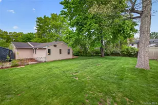 35 Genesee Dr, Commack, NY 11725 - Photo 35