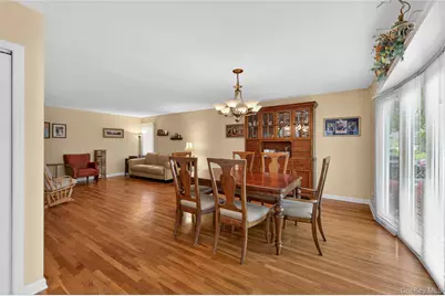 35 Genesee Drive, Commack, NY 11725 - Photo 17