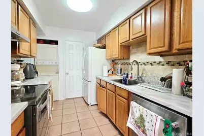2E Ethan Allen Court, Ridge, NY 11961 - Photo 11