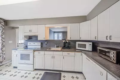 1532 Gogel Street, Holbrook, NY 11741 - Photo 7