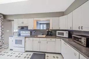 1532 Gogel St, Holbrook, NY 11741 - Photo 7
