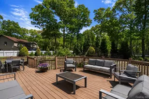 8 Russet Ln, Lake Grove, NY 11755 - Photo 35