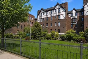 160-15 Powells Cove Blvd, Whitestone, NY 11357 - Photo 1