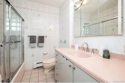 361 Spruce Lane, East Meadow, NY 11554 - Photo 11