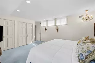 77 Lake Dr, Manhasset Hills, NY 11040 - Photo 29