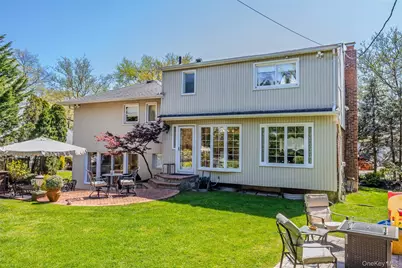 77 Lake Drive, Manhasset Hills, NY 11040 - Photo 33