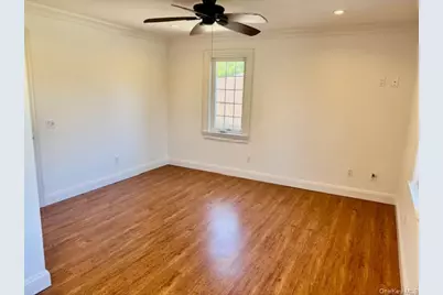 285 Broadway Greenlawn, Huntington, NY 11743 - Photo 27