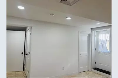 285 Broadway Greenlawn, Huntington, NY 11743 - Photo 37